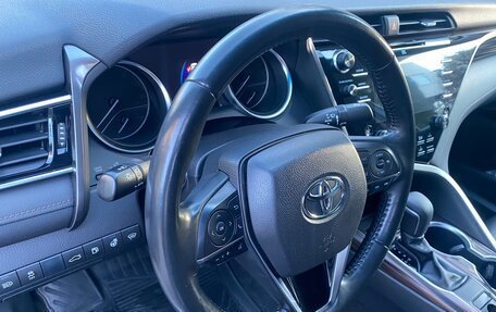 Toyota Camry, 2018 год, 3 000 000 рублей, 19 фотография