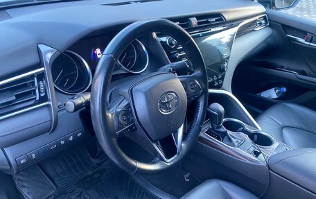 Toyota Camry, 2018 год, 3 000 000 рублей, 22 фотография