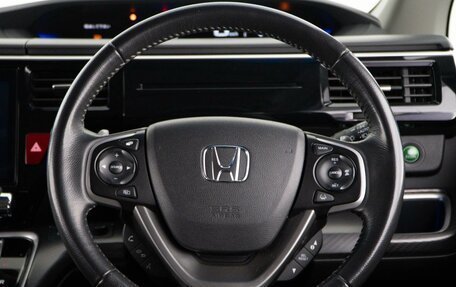 Honda Stepwgn IV, 2019 год, 2 499 050 рублей, 18 фотография