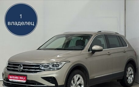 Volkswagen Tiguan II, 2021 год, 3 299 000 рублей, 1 фотография