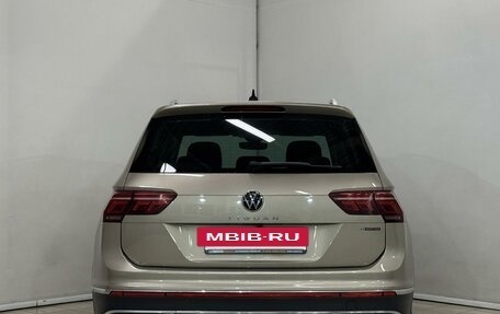 Volkswagen Tiguan II, 2021 год, 3 299 000 рублей, 5 фотография