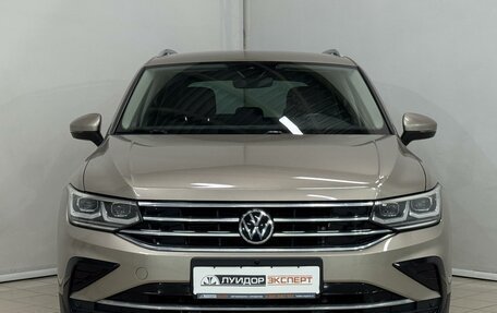 Volkswagen Tiguan II, 2021 год, 3 299 000 рублей, 12 фотография