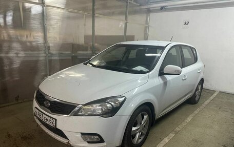 KIA cee'd I рестайлинг, 2011 год, 800 000 рублей, 2 фотография