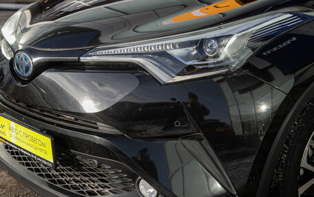 Toyota C-HR I рестайлинг, 2018 год, 1 755 000 рублей, 3 фотография