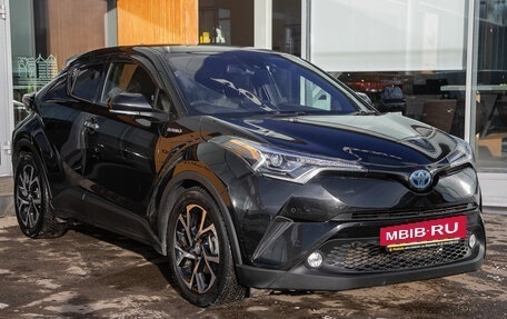 Toyota C-HR I рестайлинг, 2018 год, 1 755 000 рублей, 5 фотография