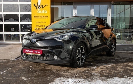 Toyota C-HR I рестайлинг, 2018 год, 1 755 000 рублей, 2 фотография