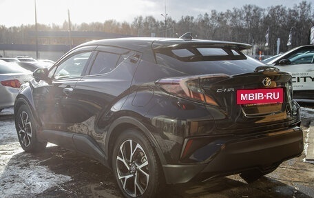 Toyota C-HR I рестайлинг, 2018 год, 1 755 000 рублей, 9 фотография