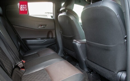 Toyota C-HR I рестайлинг, 2018 год, 1 755 000 рублей, 14 фотография