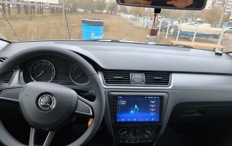 Skoda Rapid I, 2018 год, 900 000 рублей, 7 фотография