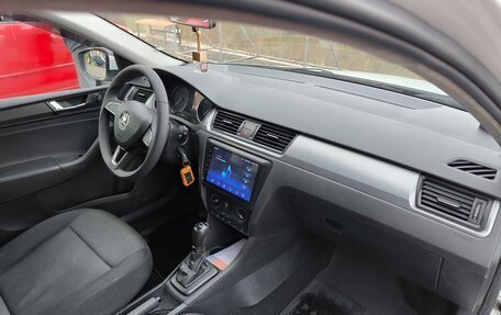 Skoda Rapid I, 2018 год, 900 000 рублей, 6 фотография