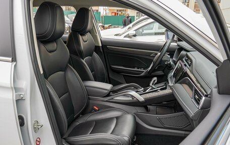 Geely Atlas, 2024 год, 2 600 000 рублей, 8 фотография