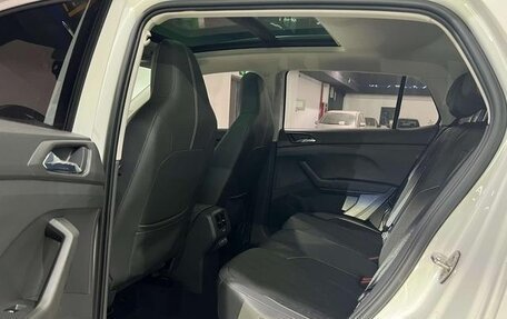 Volkswagen T-Cross I, 2022 год, 1 300 300 рублей, 10 фотография