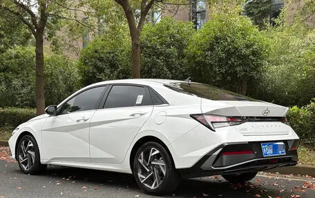 Hyundai Elantra, 2025 год, 1 214 555 рублей, 4 фотография