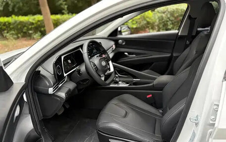 Hyundai Elantra, 2025 год, 1 214 555 рублей, 11 фотография