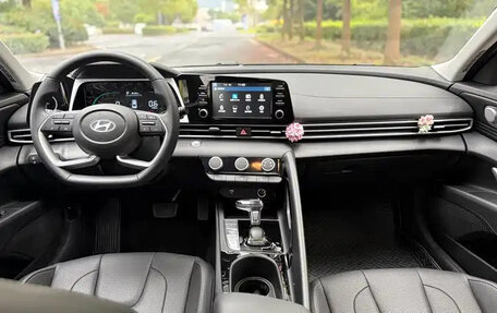 Hyundai Elantra, 2025 год, 1 214 555 рублей, 9 фотография