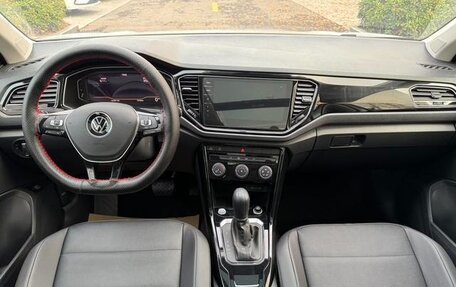 Volkswagen T-Roc I, 2022 год, 1 520 300 рублей, 8 фотография