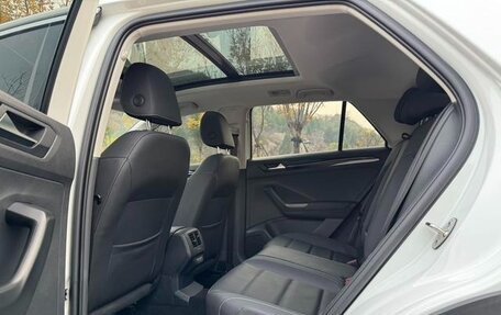 Volkswagen T-Roc I, 2022 год, 1 520 300 рублей, 11 фотография