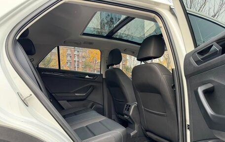 Volkswagen T-Roc I, 2022 год, 1 520 300 рублей, 12 фотография