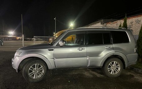 Mitsubishi Pajero IV, 2011 год, 1 800 000 рублей, 8 фотография