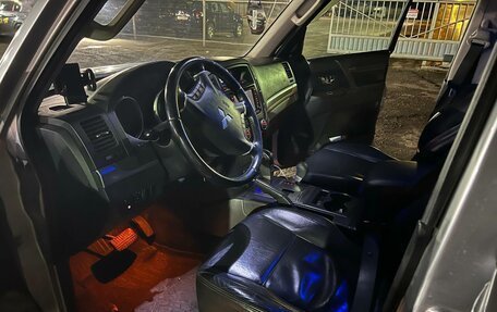 Mitsubishi Pajero IV, 2011 год, 1 800 000 рублей, 10 фотография