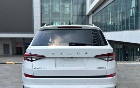 Skoda Kodiaq I, 2022 год, 3 000 000 рублей, 4 фотография