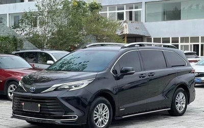 Toyota Sienna, 2021 год, 3 250 000 рублей, 1 фотография