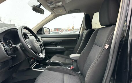 Mitsubishi Outlander III рестайлинг 3, 2018 год, 1 749 000 рублей, 25 фотография