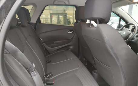 Renault Kaptur I рестайлинг, 2016 год, 1 330 000 рублей, 8 фотография