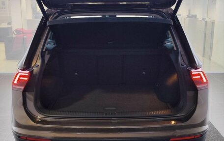 Volkswagen Tiguan II, 2018 год, 2 930 000 рублей, 12 фотография