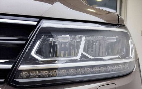 Volkswagen Tiguan II, 2018 год, 2 930 000 рублей, 21 фотография