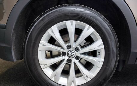 Volkswagen Tiguan II, 2018 год, 2 930 000 рублей, 22 фотография