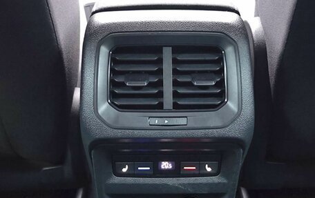 Volkswagen Tiguan II, 2018 год, 2 930 000 рублей, 29 фотография