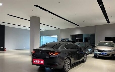 Mazda 3, 2022 год, 1 190 000 рублей, 4 фотография