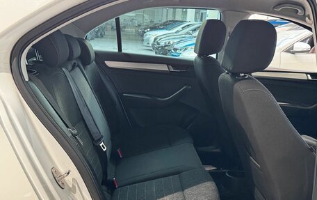 Skoda Rapid II, 2020 год, 1 625 000 рублей, 21 фотография