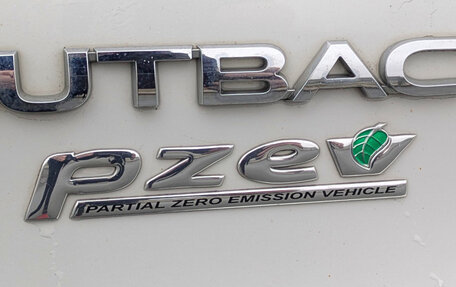 Subaru Outback IV рестайлинг, 2017 год, 2 300 000 рублей, 11 фотография