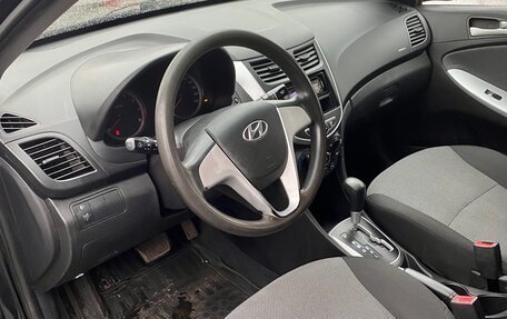 Hyundai Solaris II рестайлинг, 2013 год, 650 000 рублей, 10 фотография