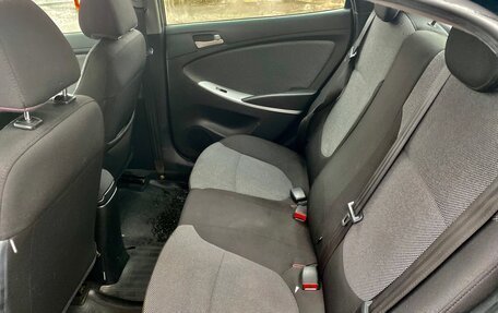 Hyundai Solaris II рестайлинг, 2013 год, 650 000 рублей, 12 фотография