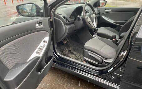 Hyundai Solaris II рестайлинг, 2013 год, 650 000 рублей, 11 фотография