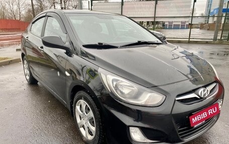 Hyundai Solaris II рестайлинг, 2013 год, 650 000 рублей, 3 фотография