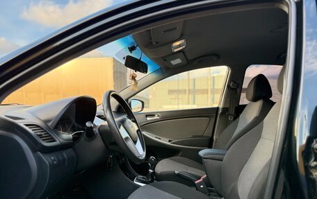 Hyundai Solaris II рестайлинг, 2011 год, 615 000 рублей, 10 фотография