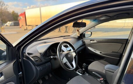 Hyundai Solaris II рестайлинг, 2011 год, 615 000 рублей, 9 фотография