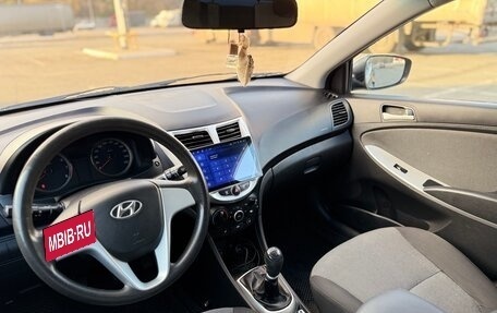 Hyundai Solaris II рестайлинг, 2011 год, 615 000 рублей, 11 фотография