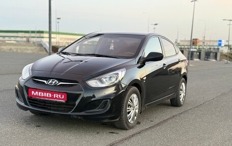 Hyundai Solaris II рестайлинг, 2011 год, 615 000 рублей, 3 фотография