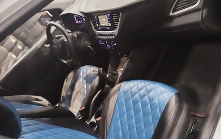 Hyundai Solaris II рестайлинг, 2017 год, 410 000 рублей, 9 фотография