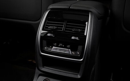 BMW X7, 2024 год, 22 300 000 рублей, 12 фотография