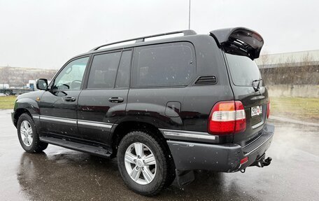 Toyota Land Cruiser 100 рестайлинг 2, 2006 год, 1 700 000 рублей, 6 фотография