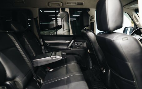 Mitsubishi Pajero IV, 2011 год, 1 920 000 рублей, 12 фотография