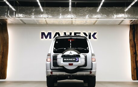 Mitsubishi Pajero IV, 2011 год, 1 920 000 рублей, 5 фотография