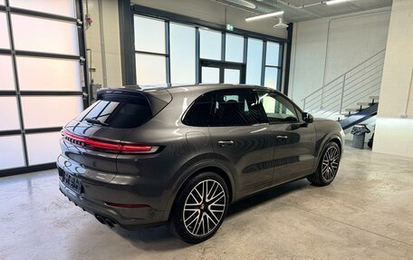 Porsche Cayenne III, 2024 год, 19 400 000 рублей, 4 фотография