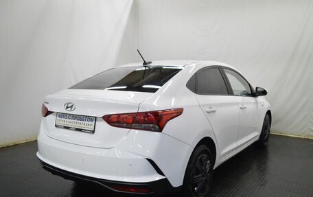 Hyundai Solaris II рестайлинг, 2022 год, 1 672 000 рублей, 5 фотография